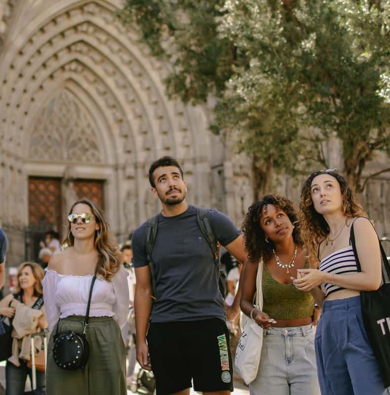 Barcelona: Gothic Quarter Walking Tour with 10+ Sights